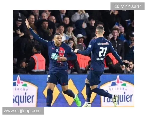 世界杯精彩对决巴黎圣日耳曼大胜尤文图斯乌龙球瞬间点燃全场激情