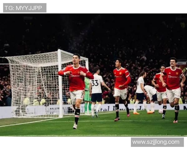 曼联主场狂胜巴萨四球大捷帽子戏法点燃全场激情