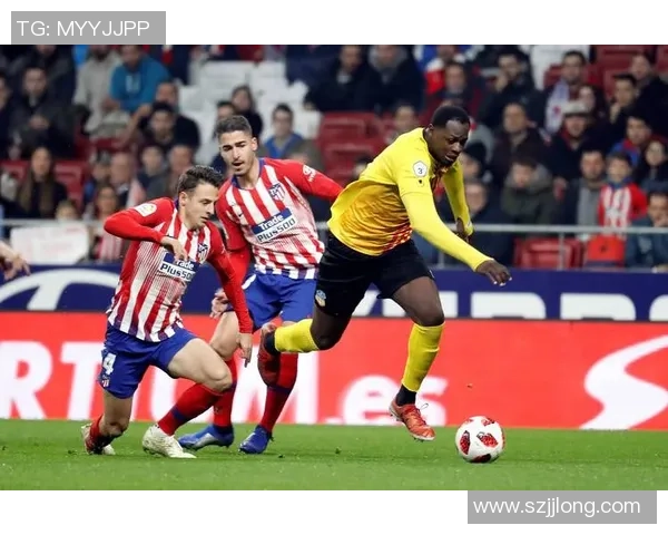 西甲激战多特蒙德与莱比锡互交白卷神扑引发争议判罚全场沸腾